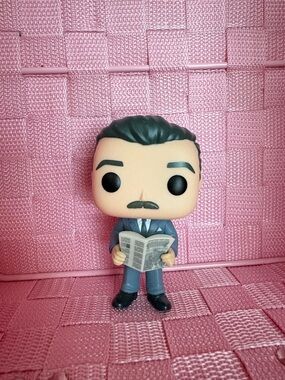 Funko Pop! Disney 100 Walt Disney with Magazine